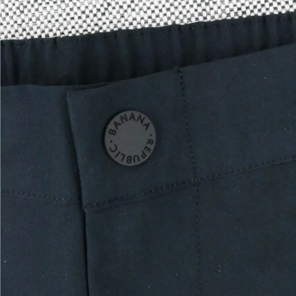 NWT Banana Republic Men's Motion Tech Hybrid Pant Water Repellent Size 38 Black - Picture 11 of 13